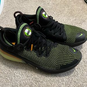 Nike joyride run green & black sneakers
